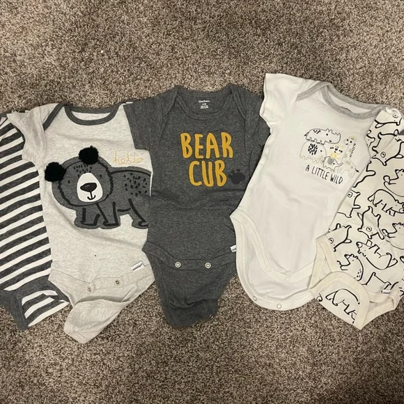 5 Animal Themed Gerber Baby Onesie Bundle - Picture 1 of 2